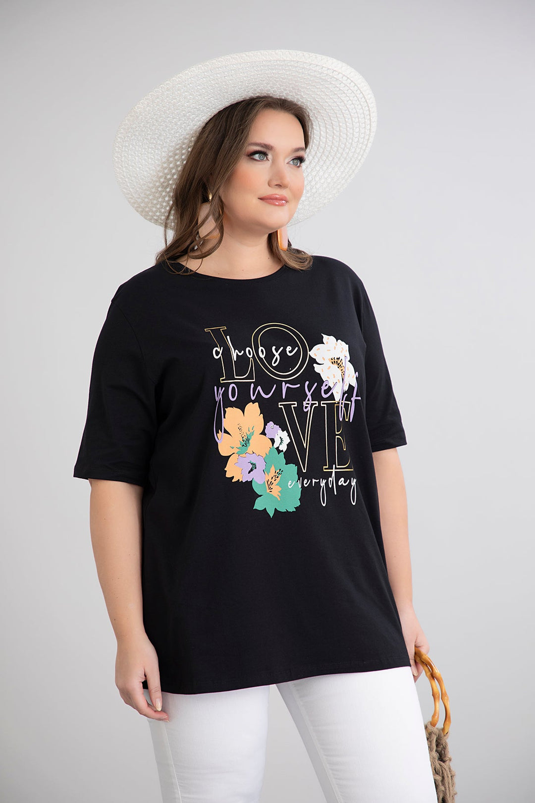 Pametna majica s cvjetnim uzorkom