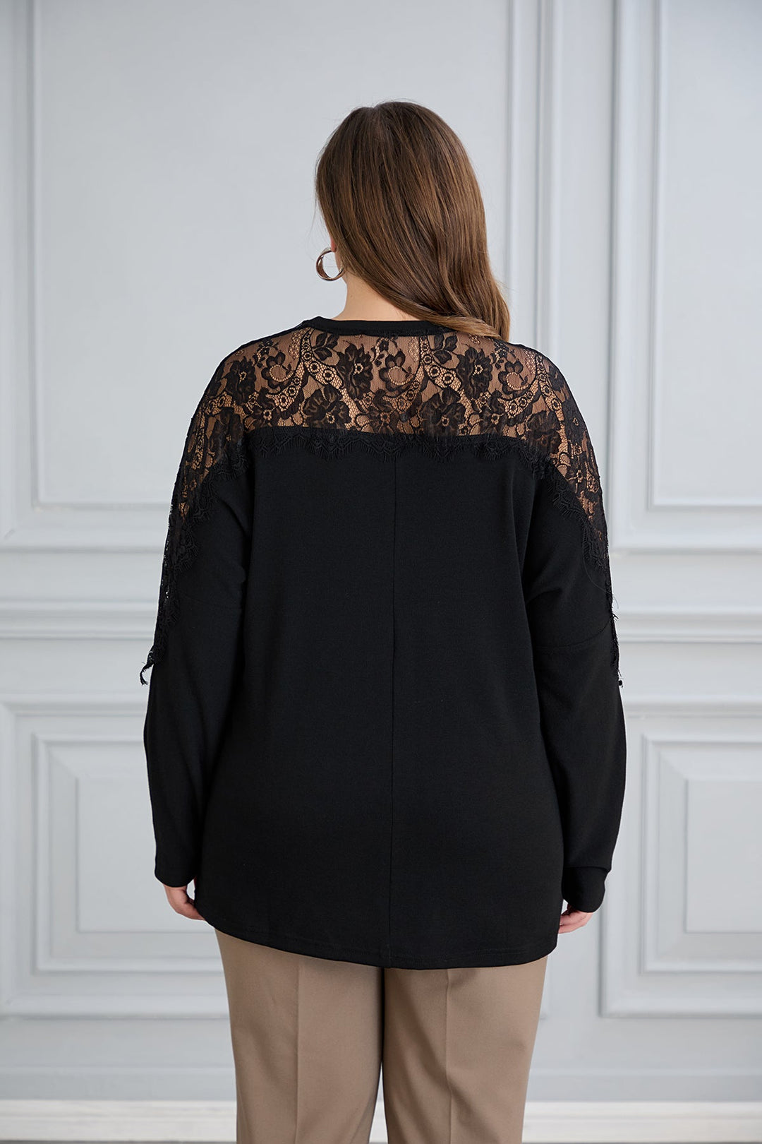 Elegantna majica od viskoze s čipkom