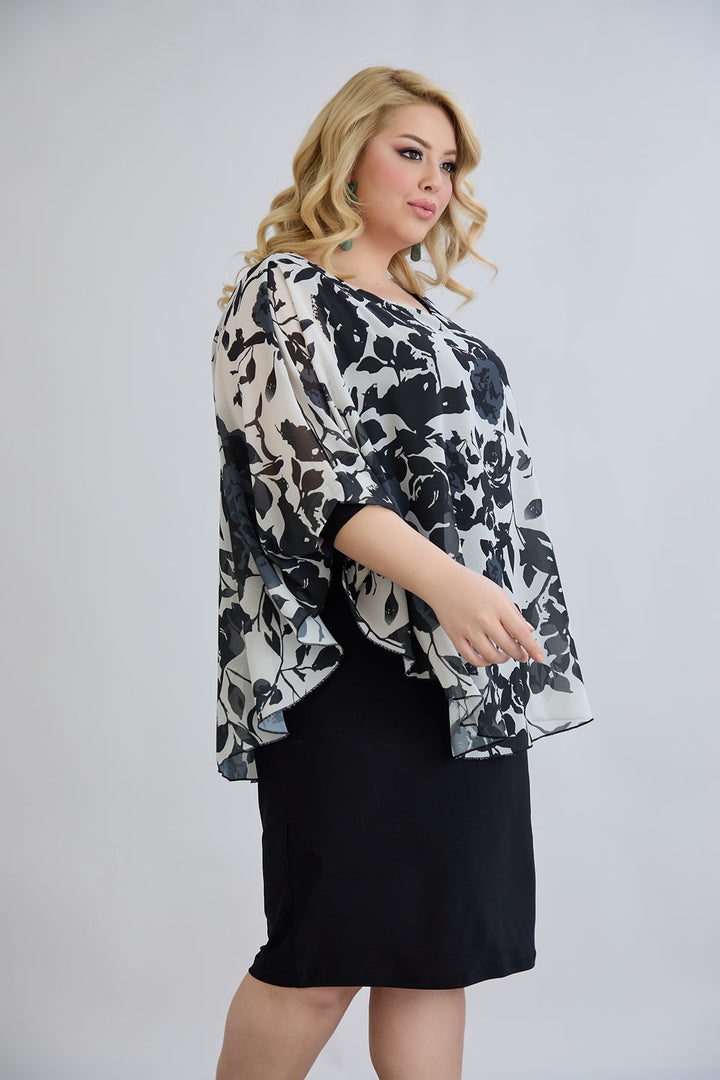 Haljina od šifona s naglaskom na ramenima - cvjetni uzorak