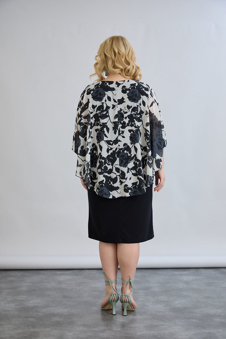 Haljina od šifona s naglaskom na ramenima - cvjetni uzorak