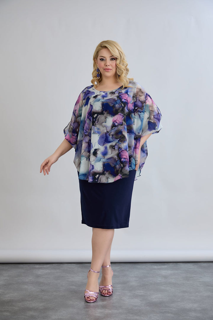 Haljina od šifona s naglaskom na ramenima - tamnoplava