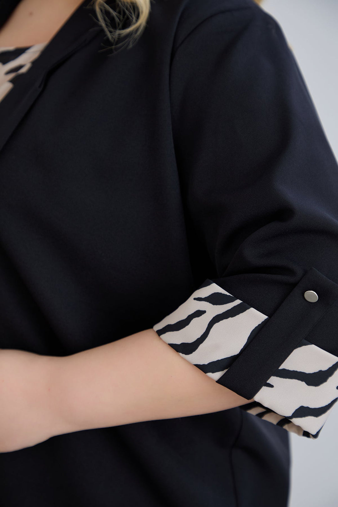 Set od 2 komada - bezručna bluzica i sako