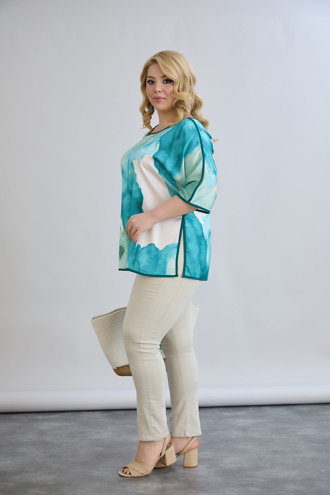 Bluza s kratkim rukavima s naglaskom na leđima - Mediteran