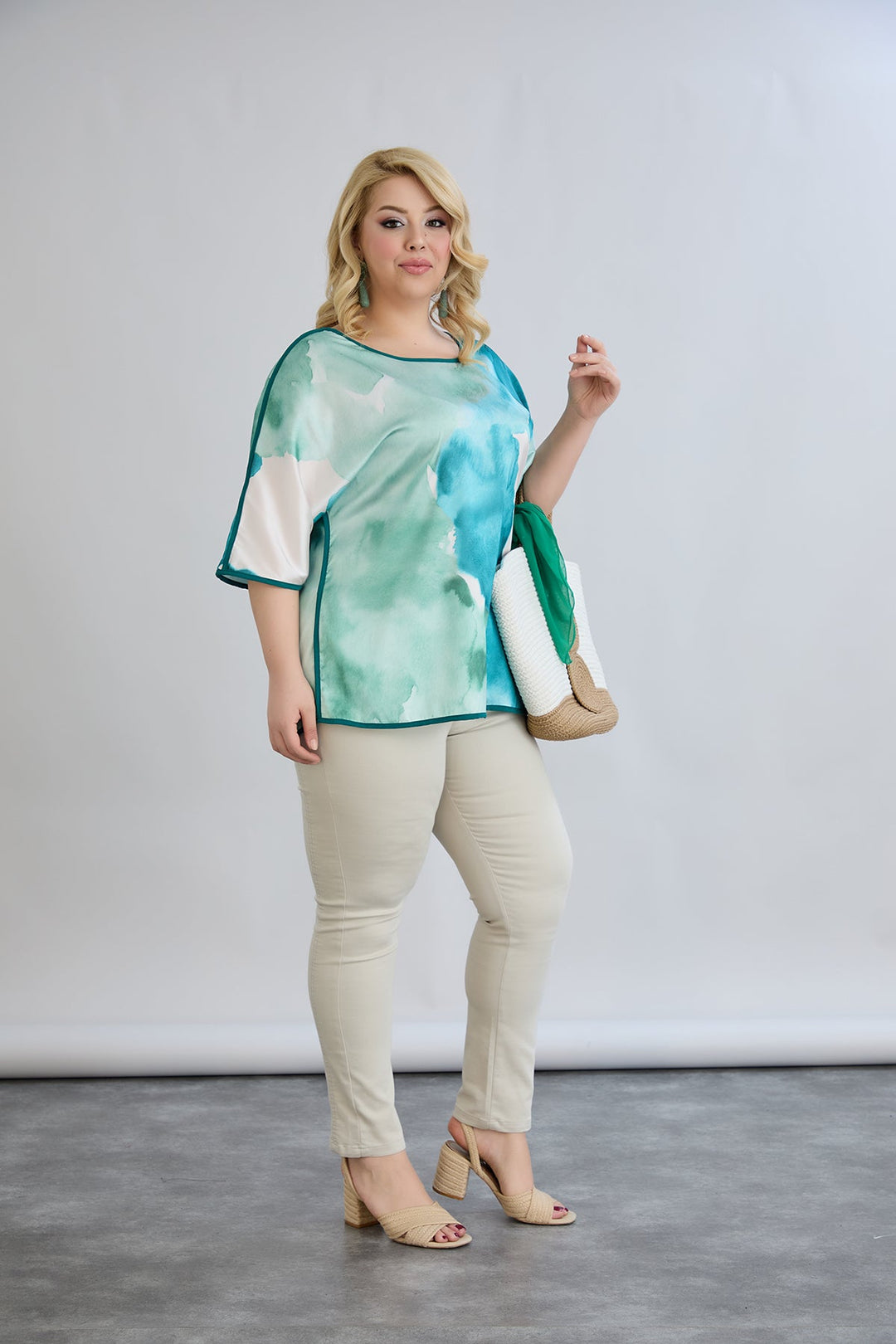 Bluza s kratkim rukavima s naglaskom na leđima - Mediteran