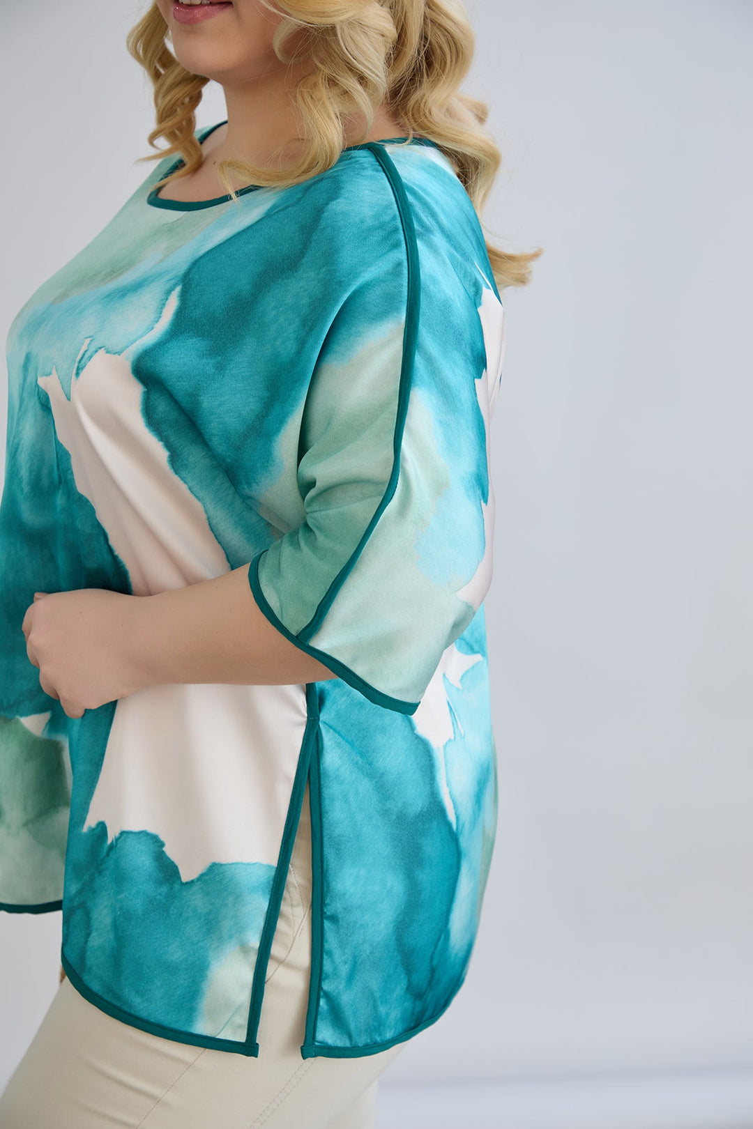 Bluza s kratkim rukavima s naglaskom na leđima - Mediteran