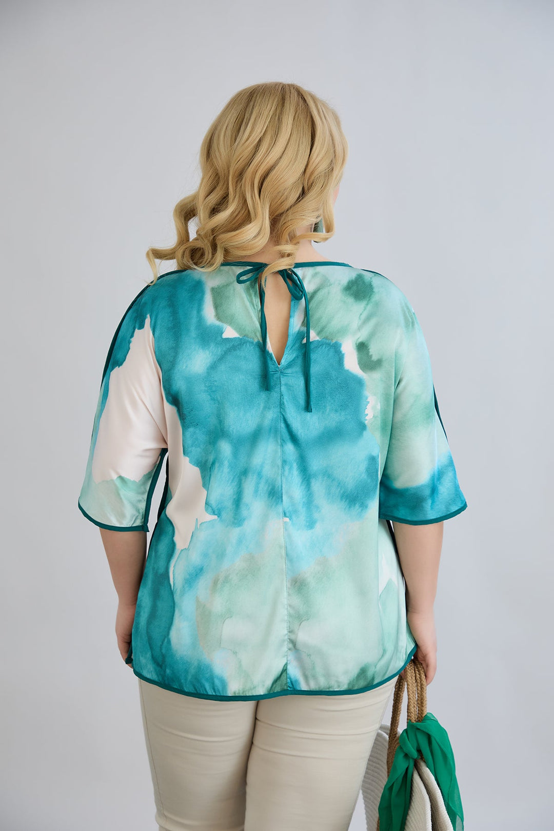 Bluza s kratkim rukavima s naglaskom na leđima - Mediteran