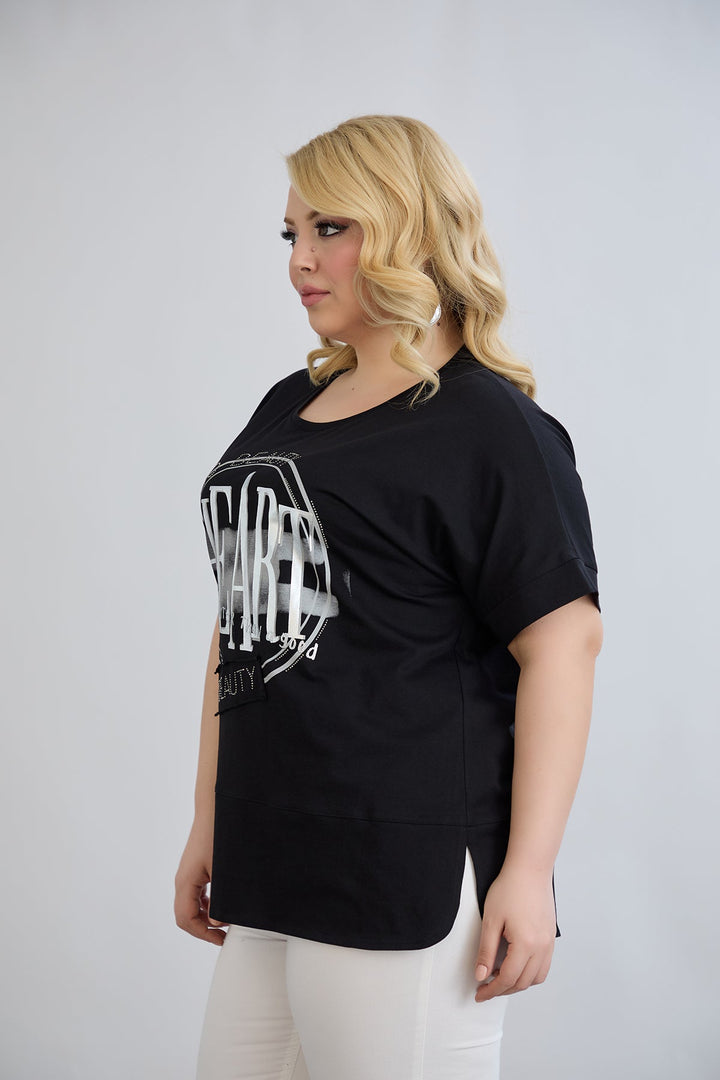 Crna majica s printom i ukrasnim kamenčićima HEART