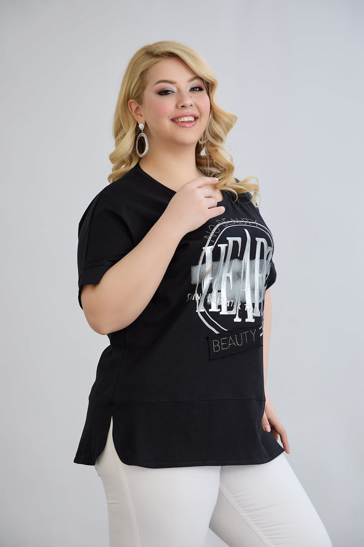 Crna majica s printom i ukrasnim kamenčićima HEART