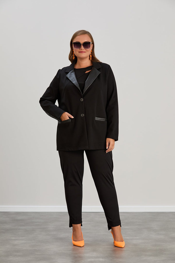 Elegantni dugi sako s kožnim reverima za punije žene