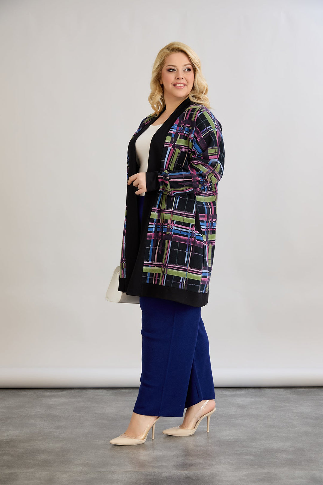 Lagani pamučni kardigan bez kopčanja za proljetne dane