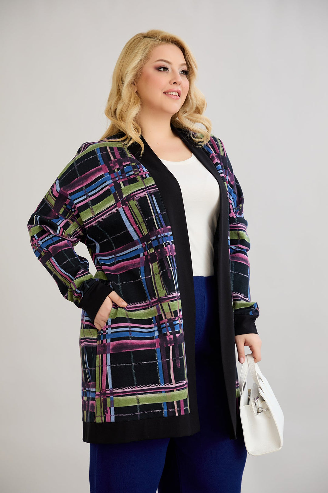 Lagani pamučni kardigan bez kopčanja za proljetne dane