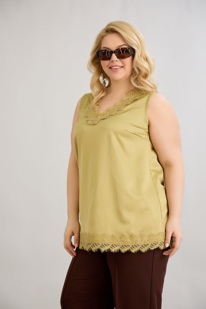 Satenasti luksuzni top s čipkom - maslina