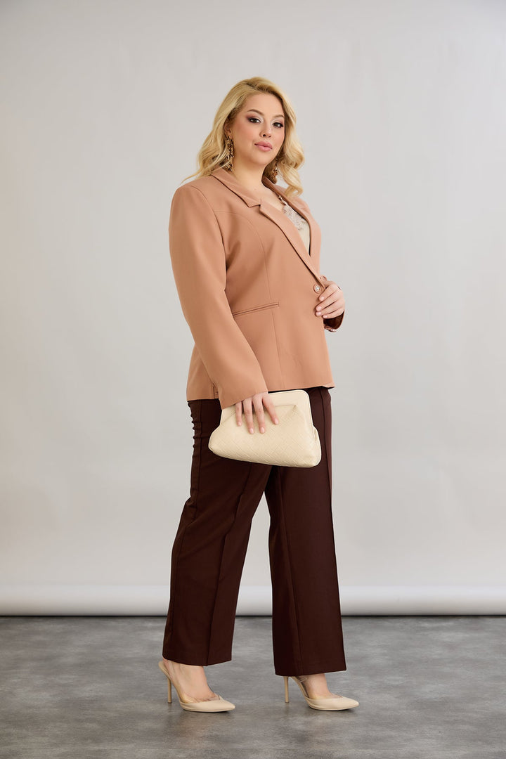 Elegantan i moderan sako s podstavom– velikih veličina - breskvasto.