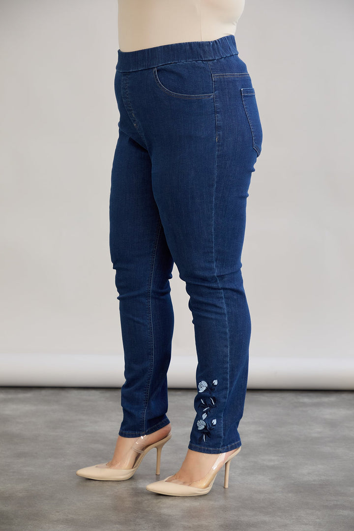 Ženske elastične traperice s vezom - tamnoplave