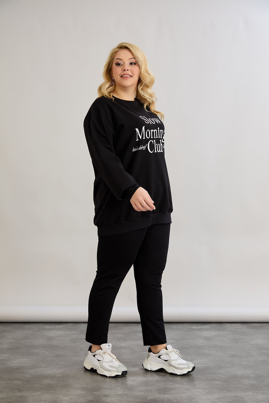 Pamučna bluzica s natpisom - Slow morning