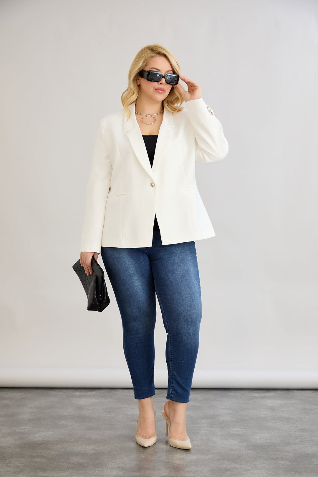Elegantno i moderno sako s podstavom - Bijelo u velikim veličinama.