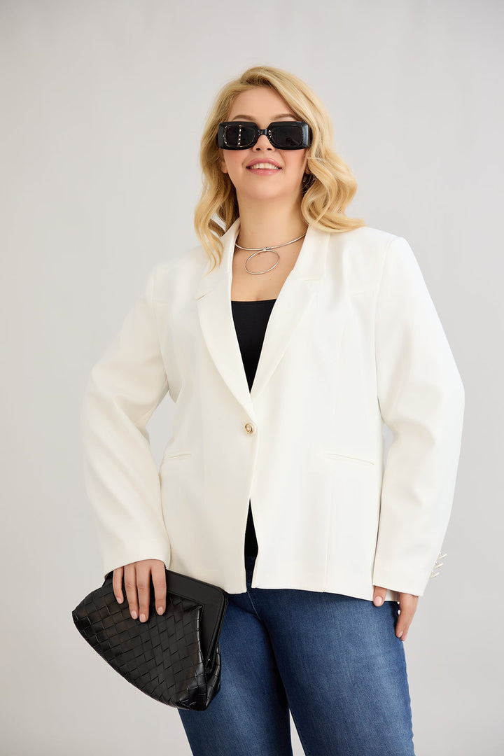 Elegantan i moderan sako s podstavom – bijeli velikih veličina.
