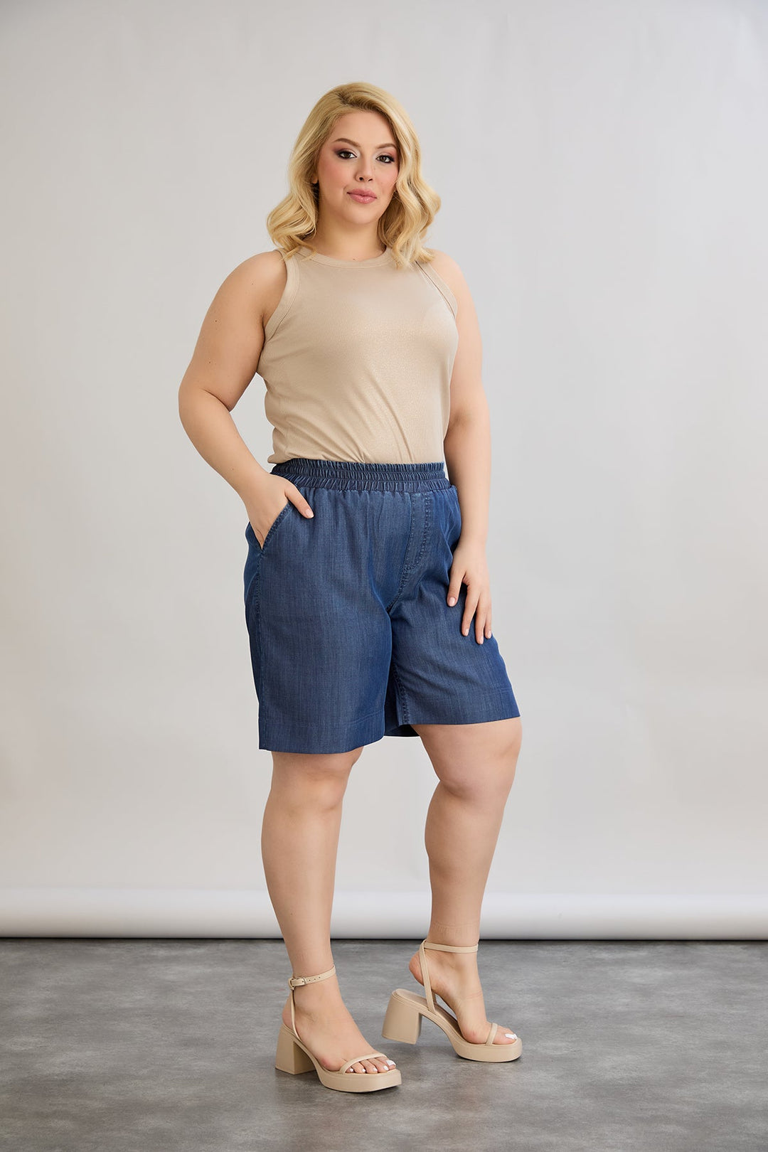 Kratke traper hlače s džepovima