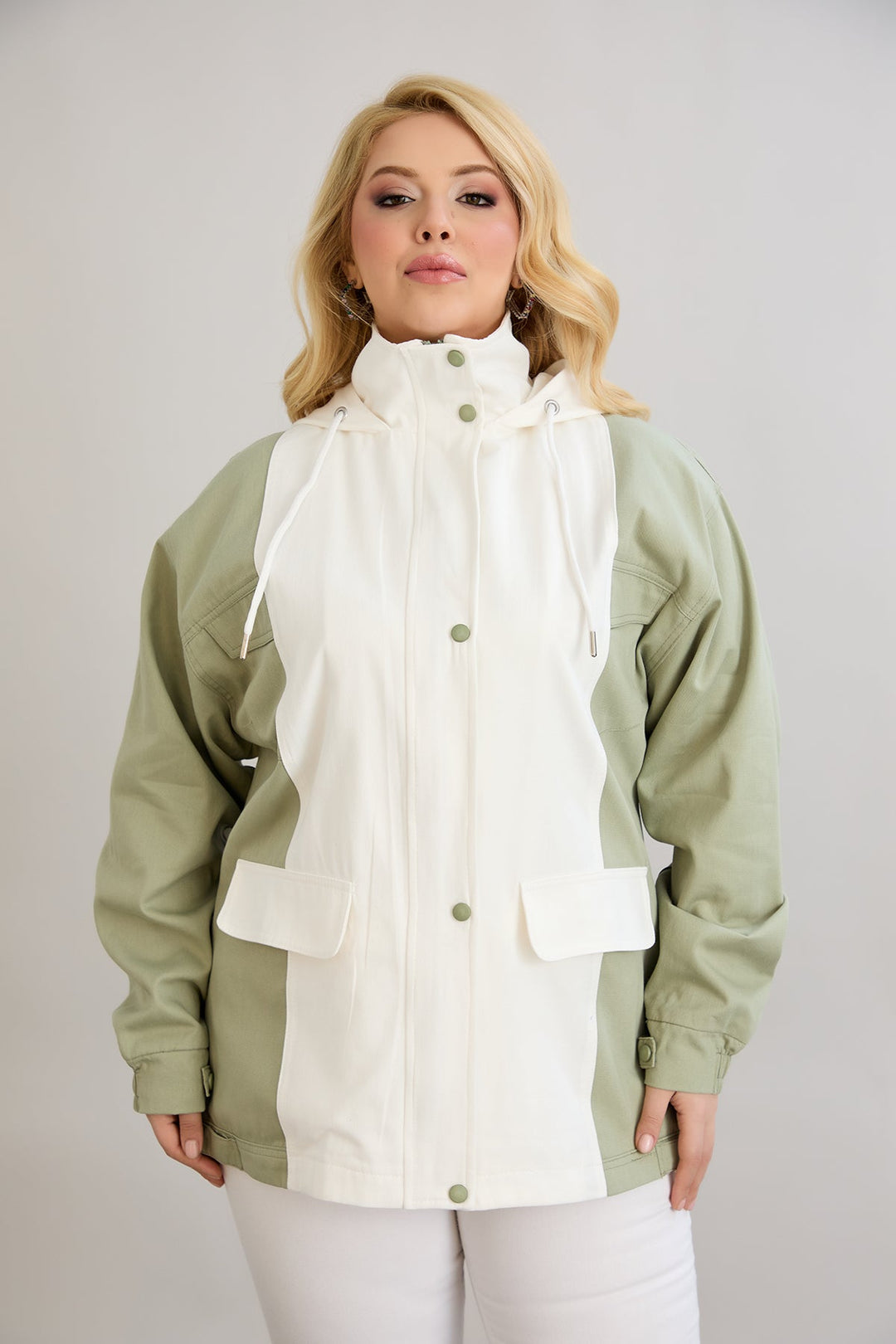 Proljetna jakna od pamuka s kapuljačom - dvobojna