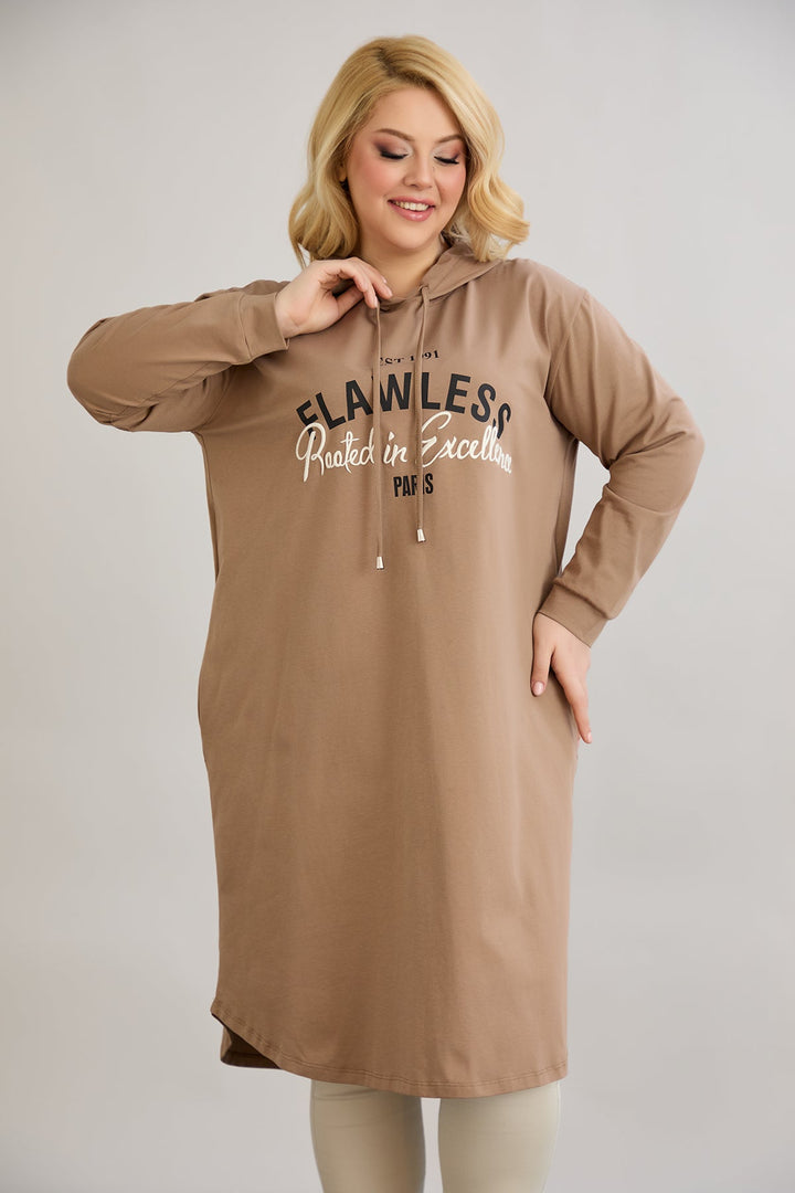 Pamučna tunika-haljina s natpisom Paris - moka