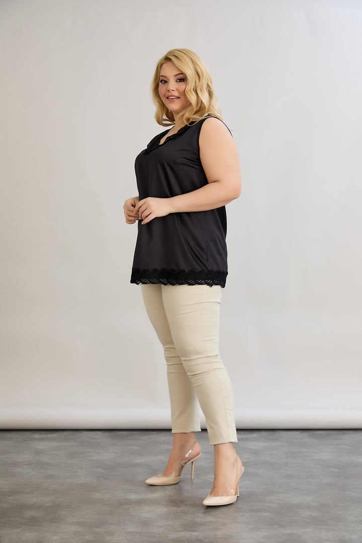 Satenasti luksuzni top s čipkom - Crna