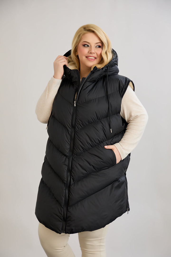 Topli oversize zimski prsluk s podstavom od karakula velikih veličina - Crna