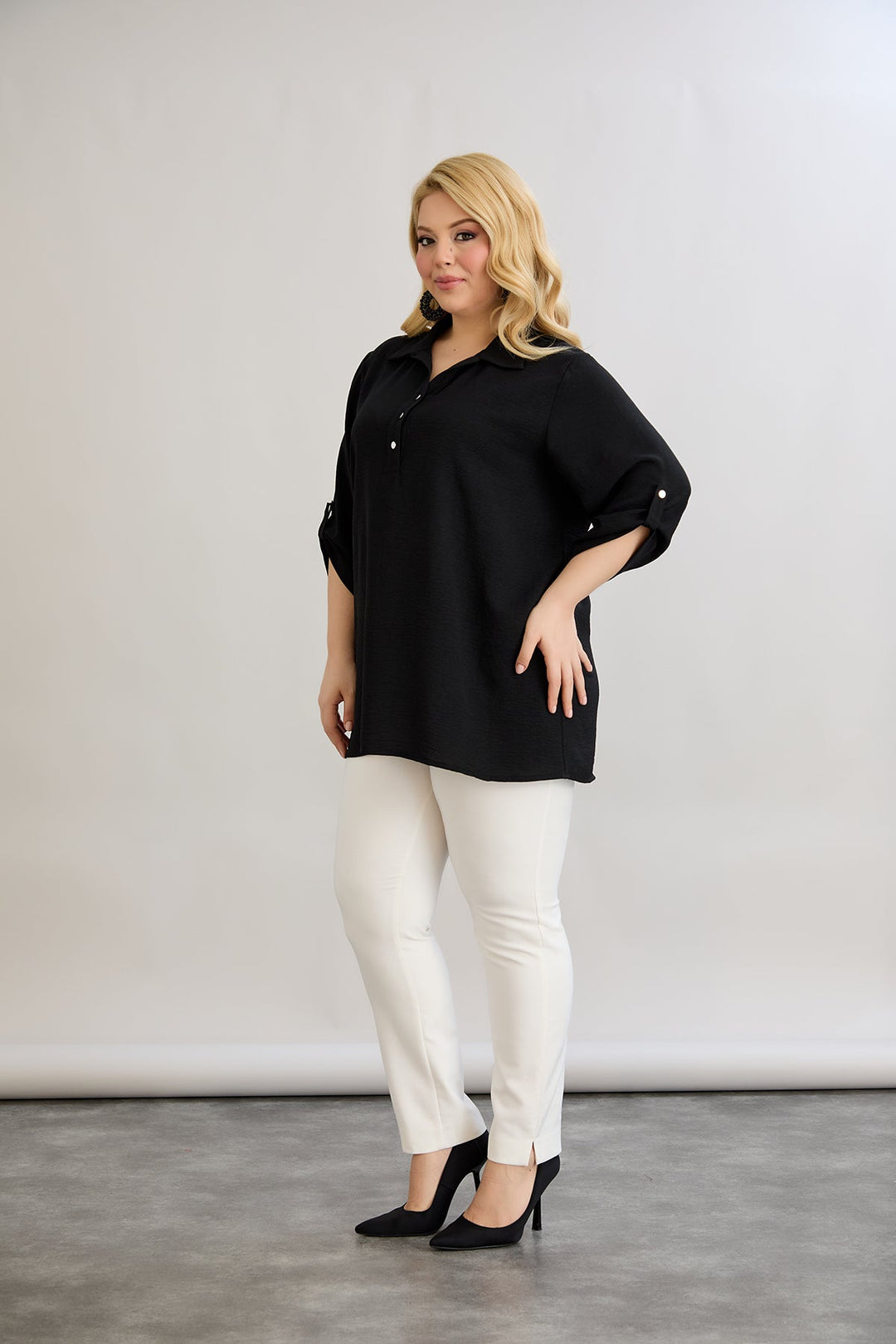 Košulja s 3/4 rukavima i gumbima - Crna