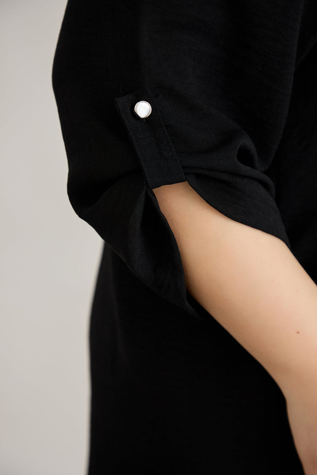 Košulja s 3/4 rukavima i gumbima - Crna