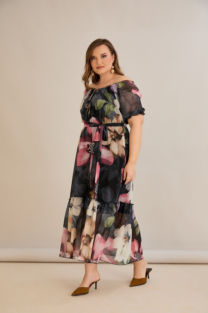 Duga šifonska haljina s volanima i Carmen izrezom