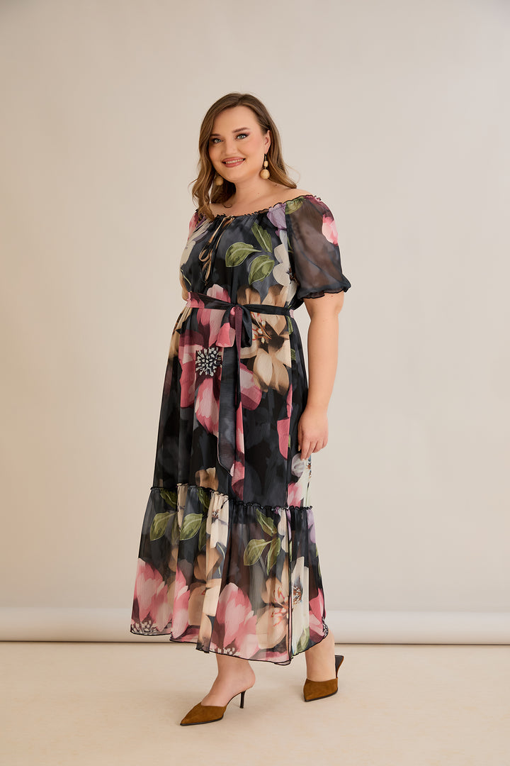 Duga šifonska haljina s volanima i Carmen izrezom