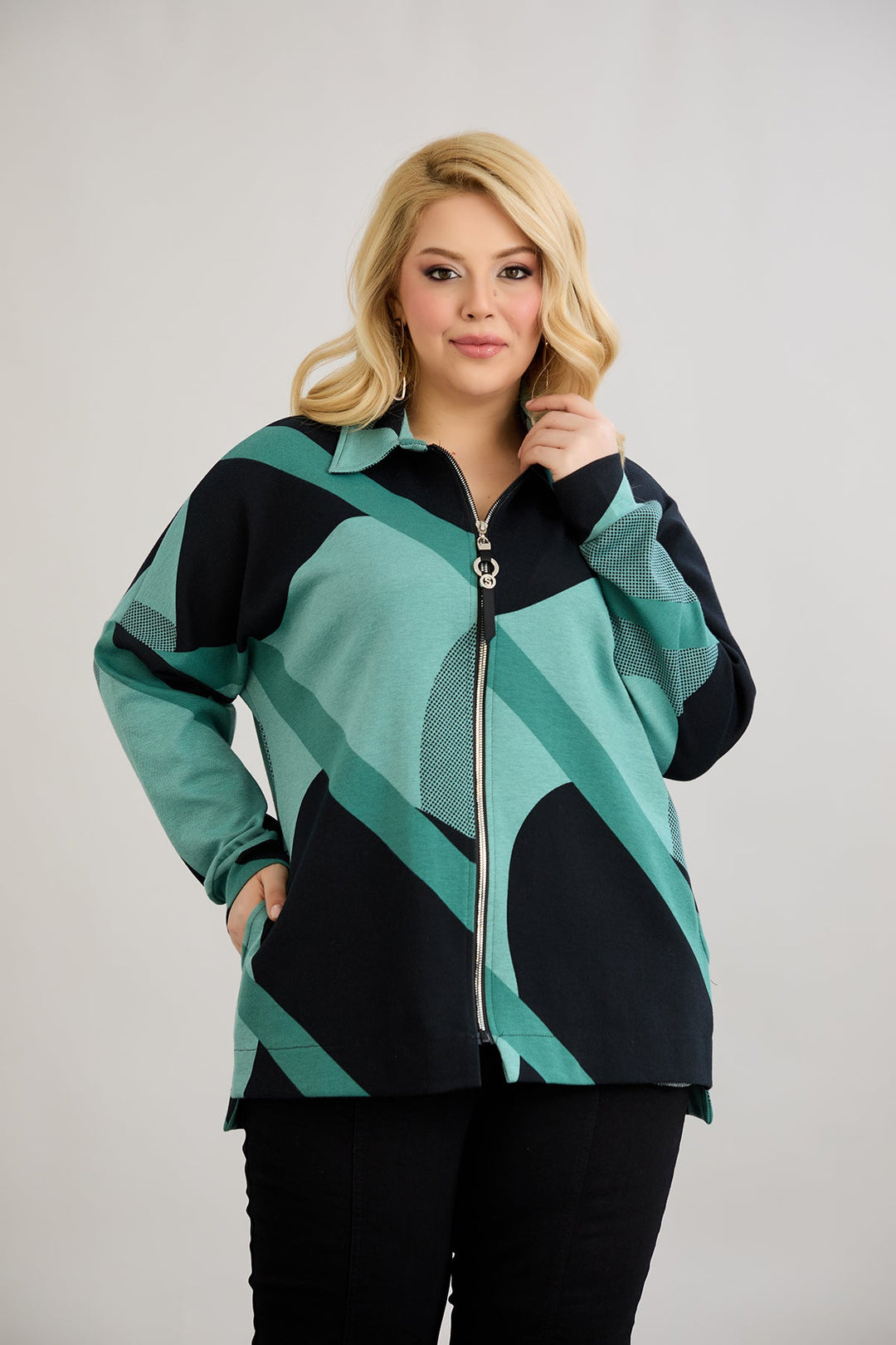 Jakna s patentnim zatvaračem i velikim džepovima - Zelena