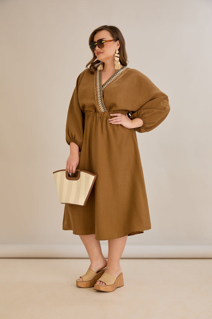 Tencel haljina s ukrasnim dekolteom i elastičnim strukom - Kave - 10964