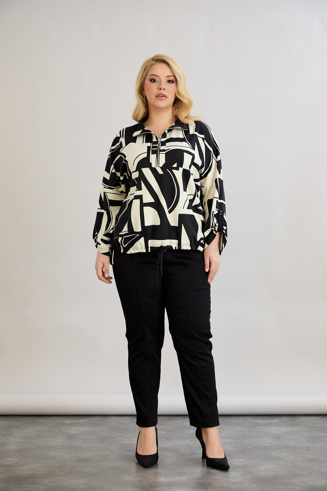 Džemper s vezanjem sprijeda