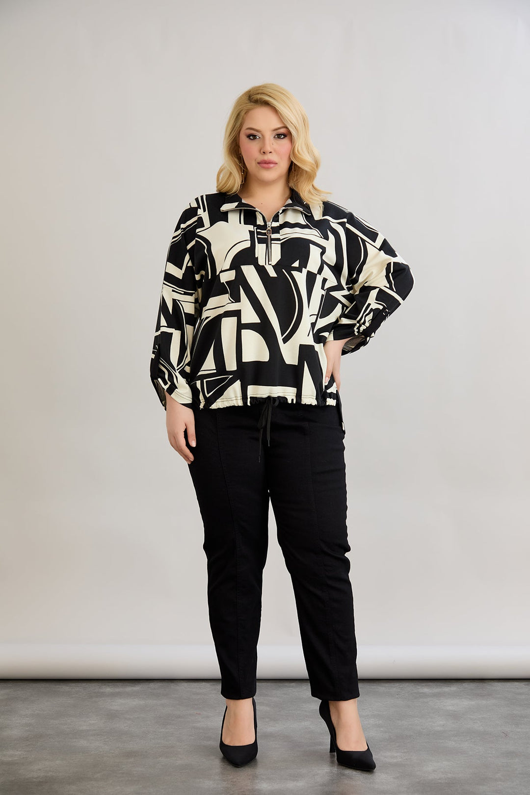 Džemper s vezanjem sprijeda