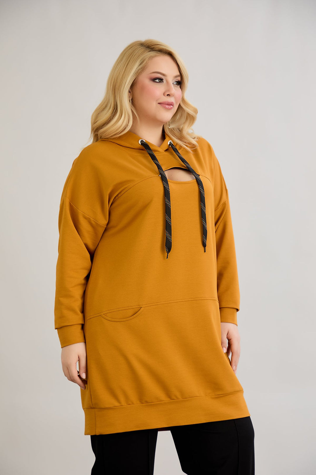 Dugo hulahop s otvorom na dekolteu - gorušica