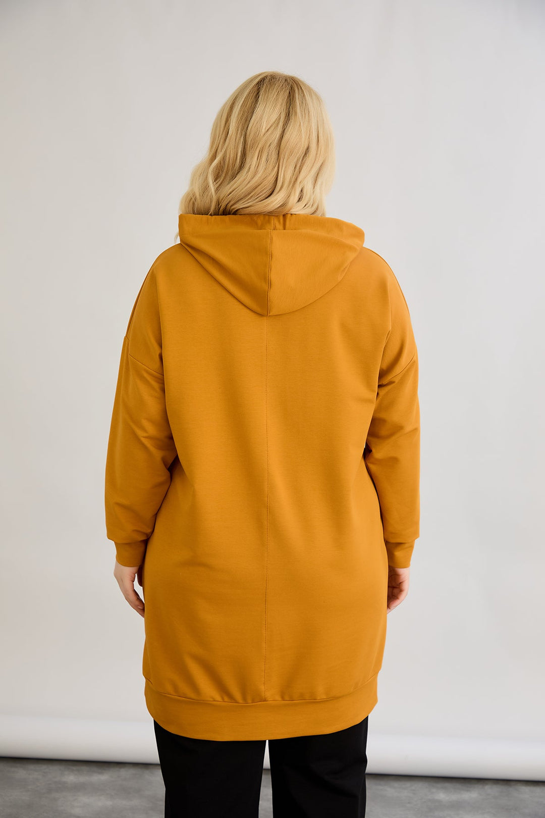 Dugo hulahop s otvorom na dekolteu - gorušica