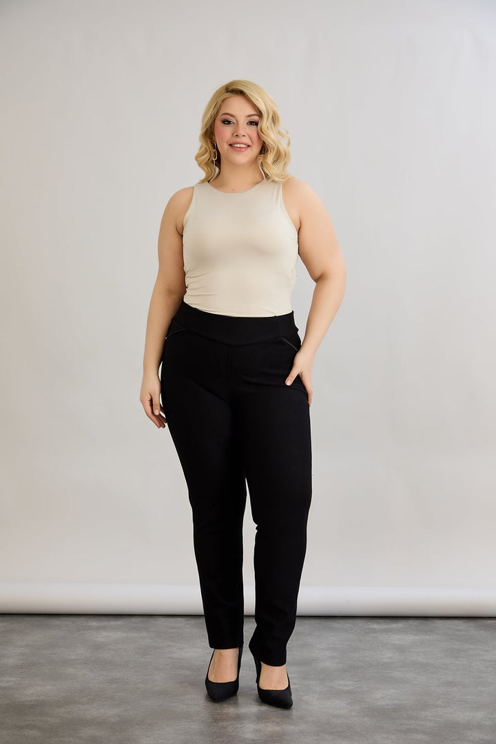 Modelirajuće hlače za punije žene Borisa - satenasti detalj