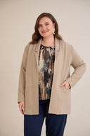 Sportsko-elegantni blejzer bez kopčanja u vizon boji