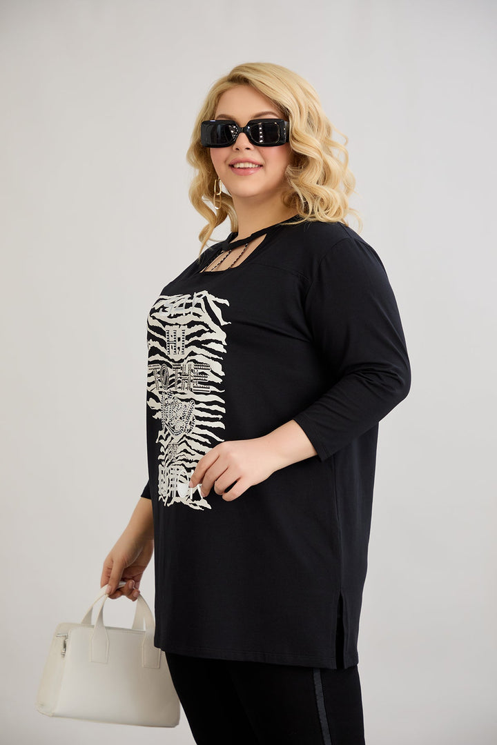 Pametna tunika s atraktivnim dekolteom i ukrasnim kamenčićima - Crna