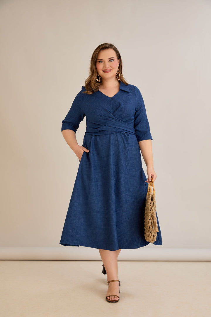 Elegantna haljina s atraktivnim dizajnom - Plava