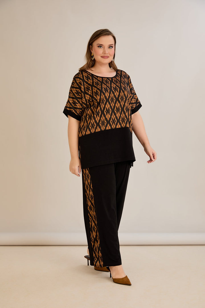 Moderan set od 2 dijela – velike veličine za punije žene