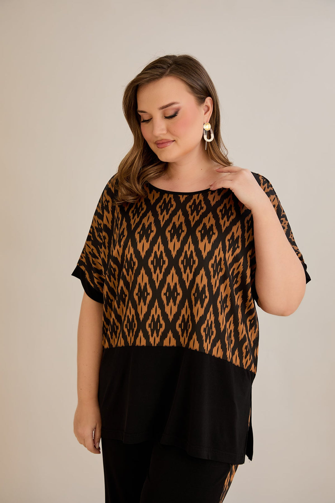 Set od 2 dijela s naglaskom na leđima