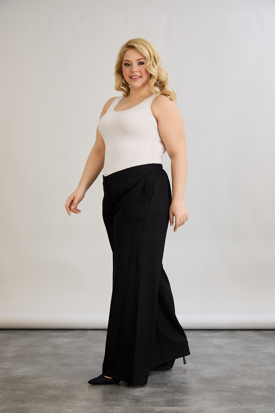 Široke crne hlače s elastičnim pojasom od lana i pamuka - veliki brojevi