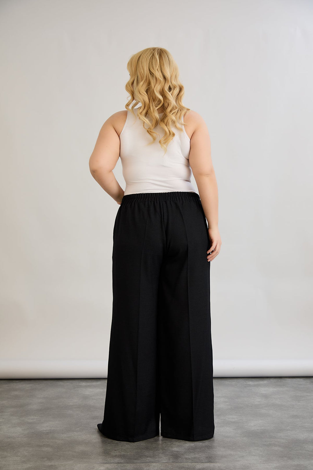 Široke hlače s elastičnim pojasom od lana i pamuka - Crna