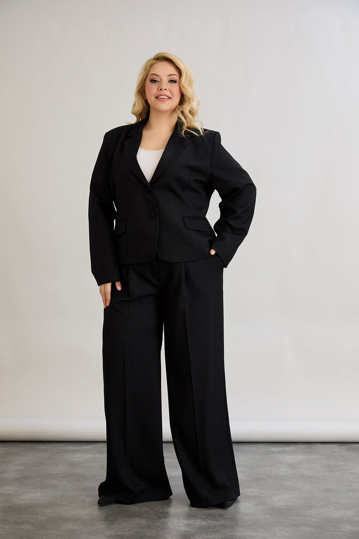 Kratak pamučni sako modernog kroja Veći brojevi - Crna