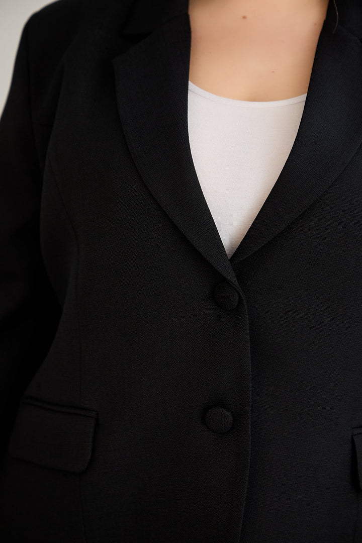 Kratak pamučni sako modernog kroja Veći brojevi - Crna