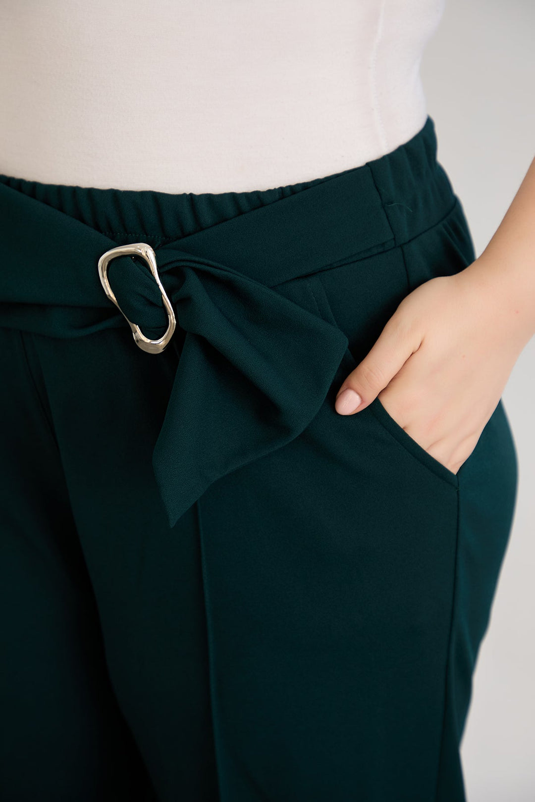 Hlače s visokim strukom i petom - Zelena