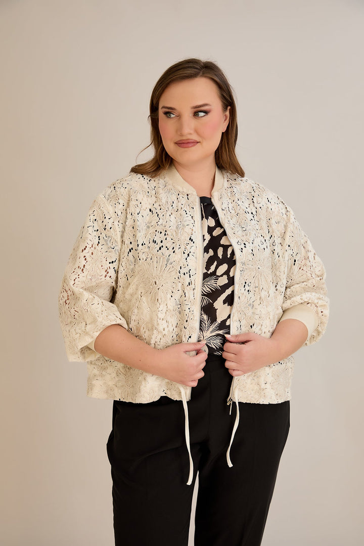 Pamučna jakna s izvezenim detaljima i vezicom u struku - 10713