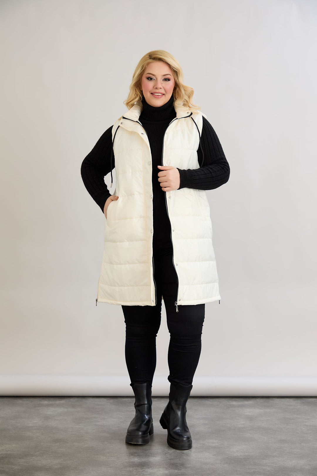 Lagana prsluk s odvojivom kapuljačom - Ecru