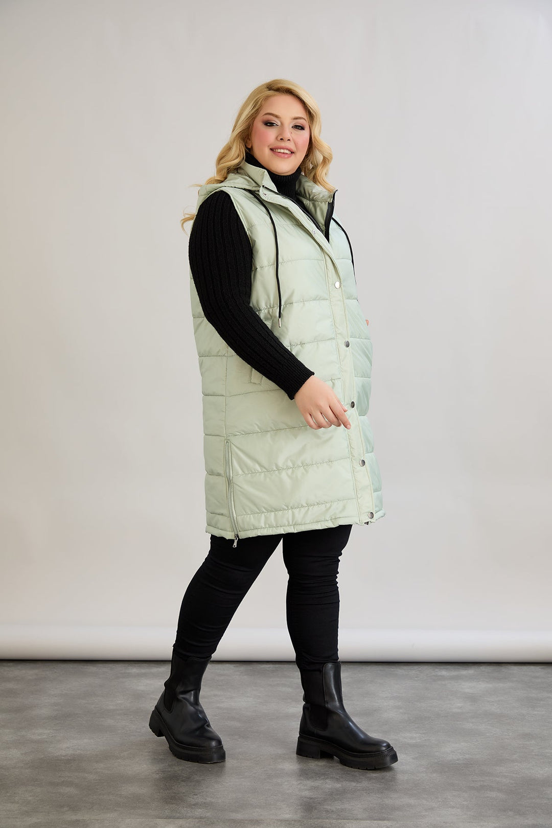 Lagan prsluk s odvojivom kapuljačom - mliječna zelena